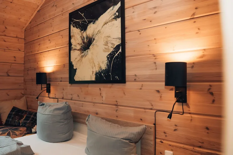 Dekoriertes Schlafzimmer im Chalet Hahnenklee