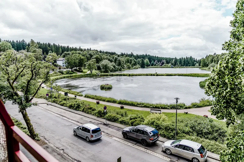 Blick vom Balkon der Kranichblick Suite auf den Kranichsee