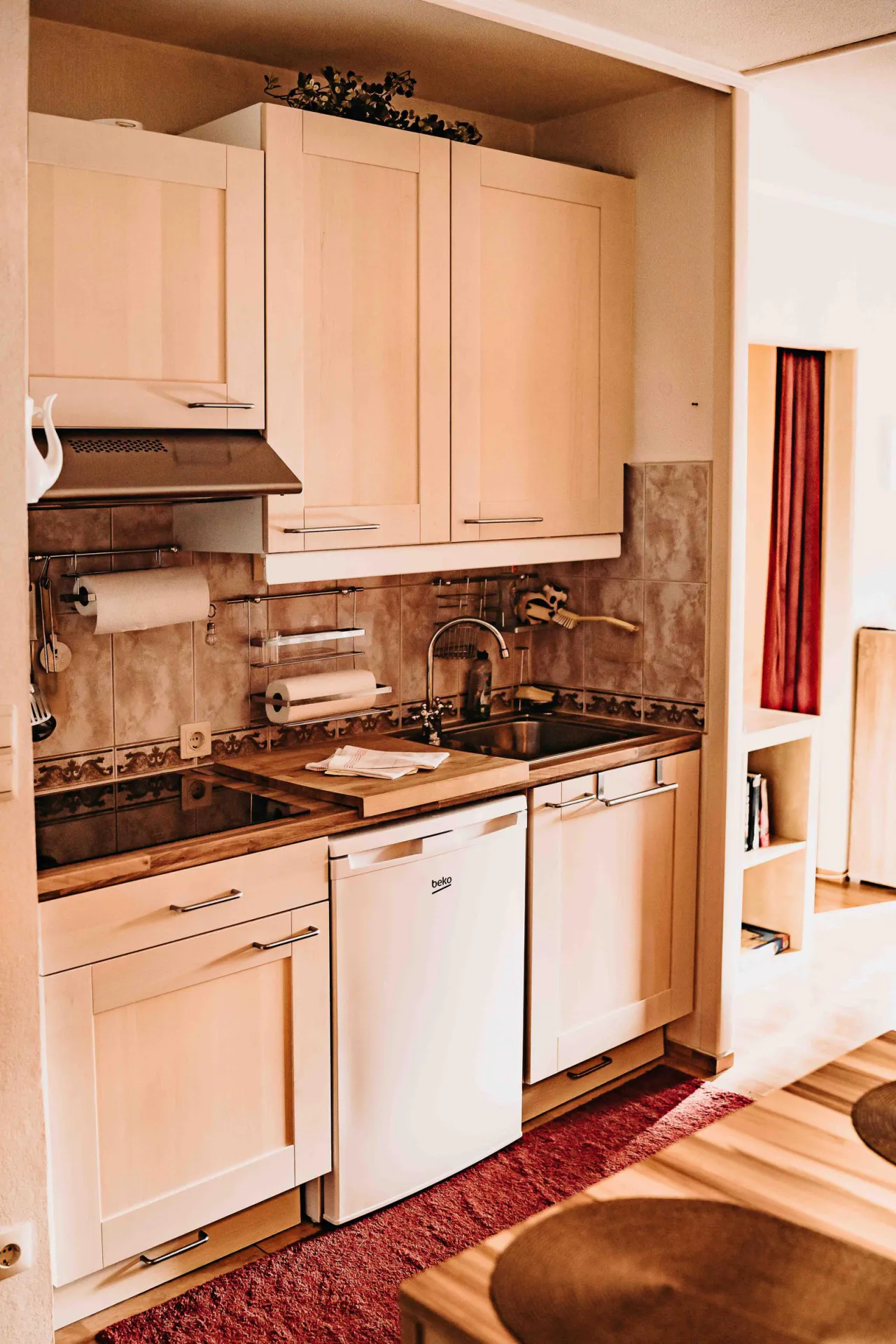 Küche (Kühlschrank/Herd) – Apartment 7 / 115 in Hahnenklee
