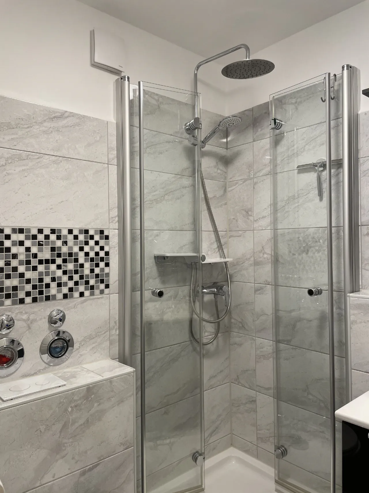 Badezimmer (Dusche) – Bocksberg Blick Haus 1 Kaminzeit in Hahnenklee