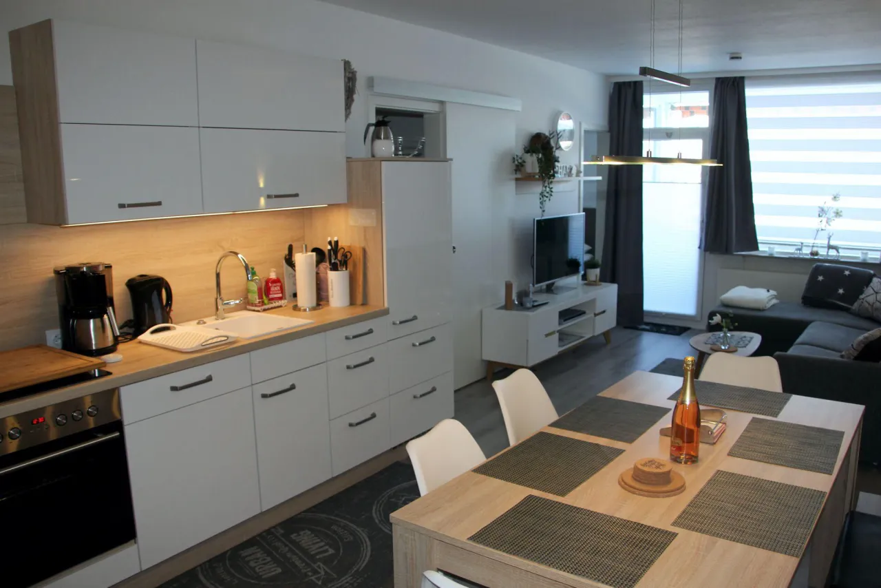 Gesamtübersicht Küche-Essbereich-Wohnzimmer – Harzliebe in Hahnenklee